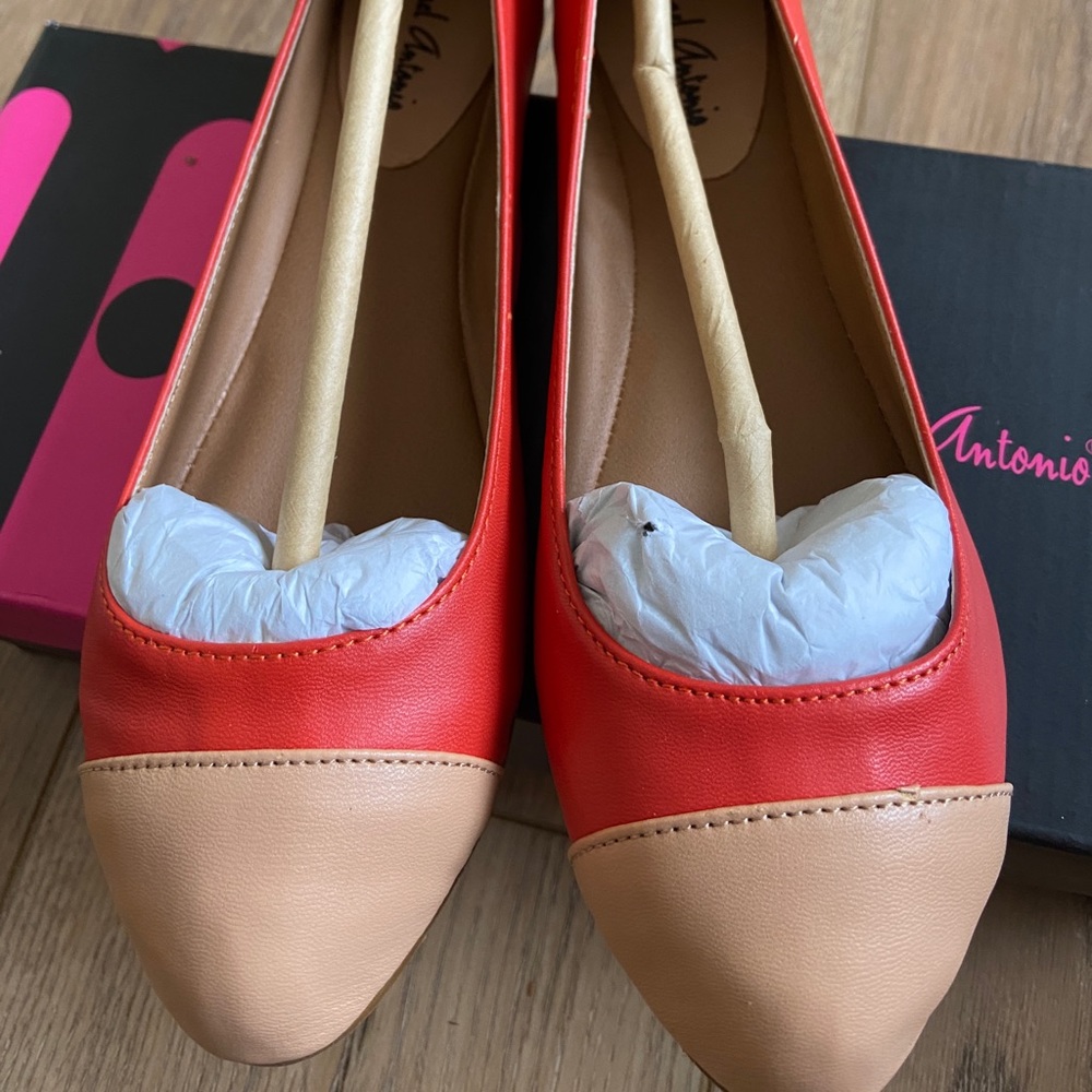 Michael Antonio Flats
